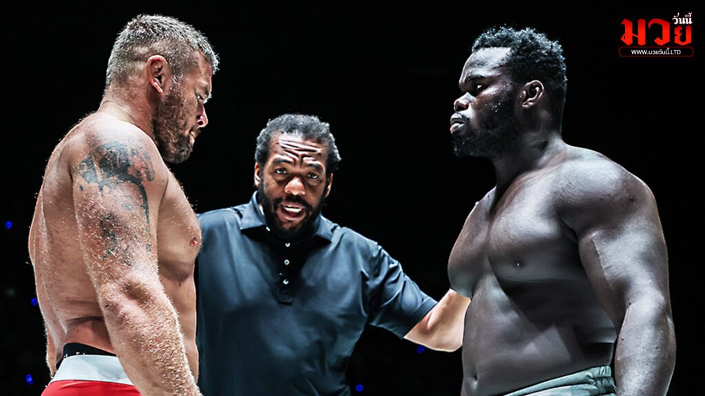 ศึกรีแมตช์ที่โลกรอคอย: